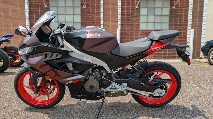 Aprilia RS 457 2025 1