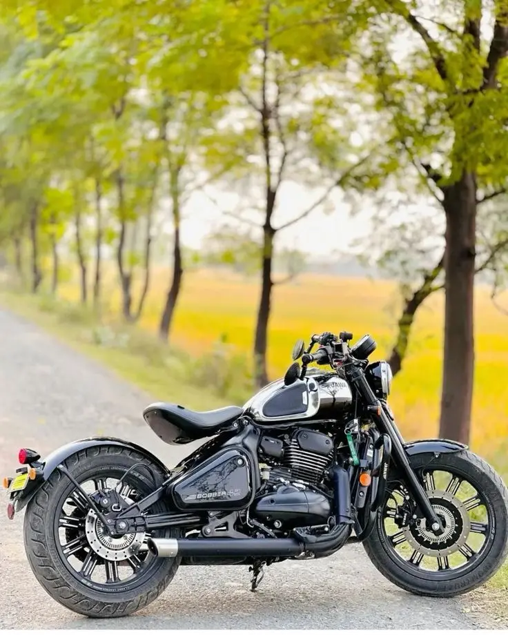 Jawa 42 Bobber 2025 1