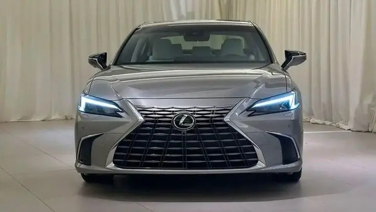Lexus ES 2025 1