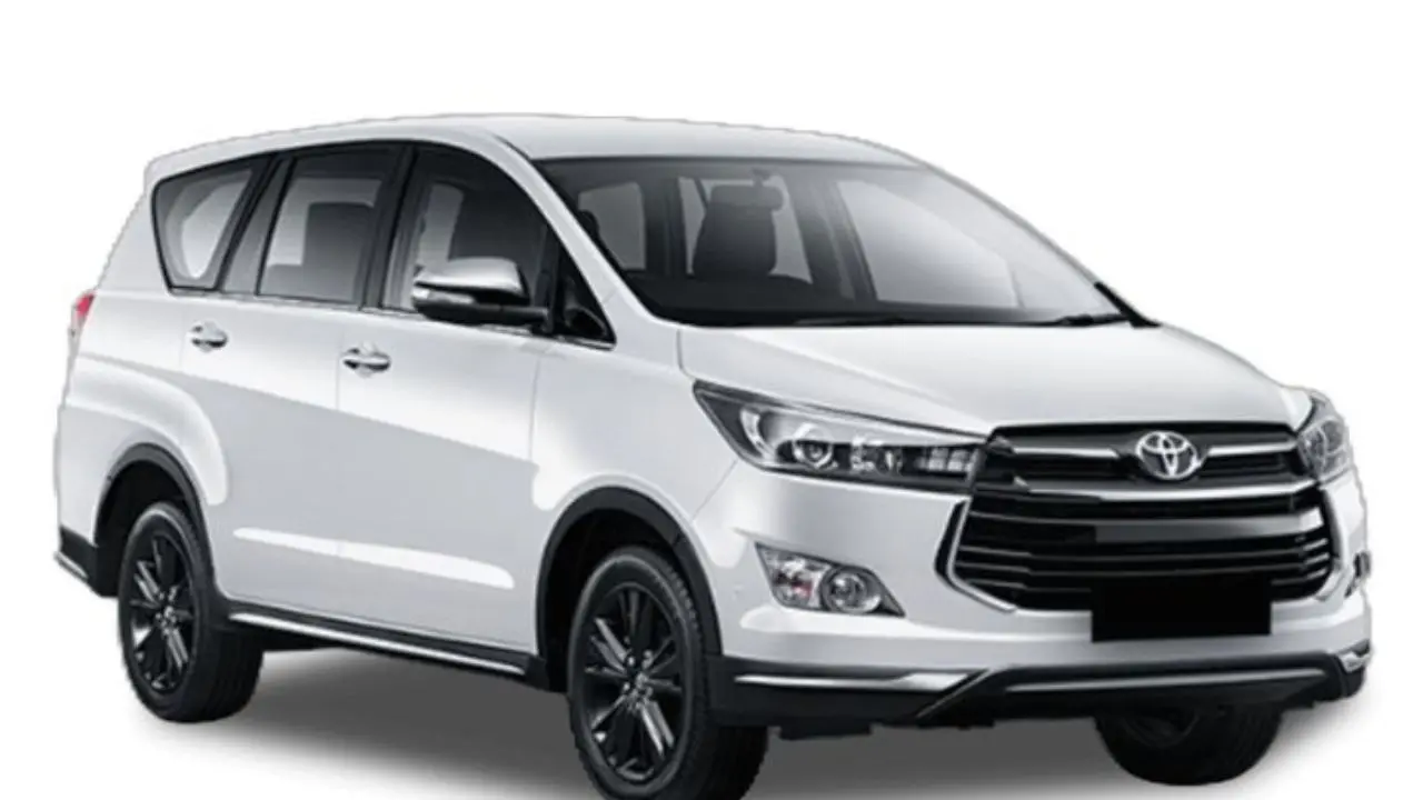 Toyota Innova Crysta 2025