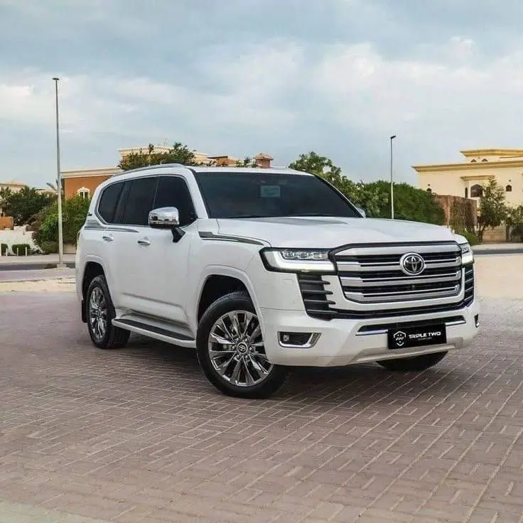 Toyota Land Cruiser 300